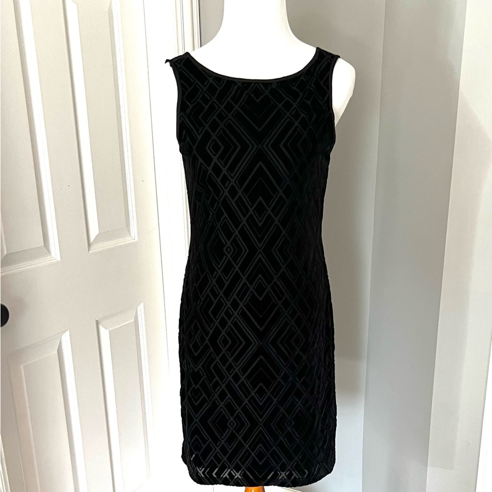 Black Velvet Never Looked So Current!